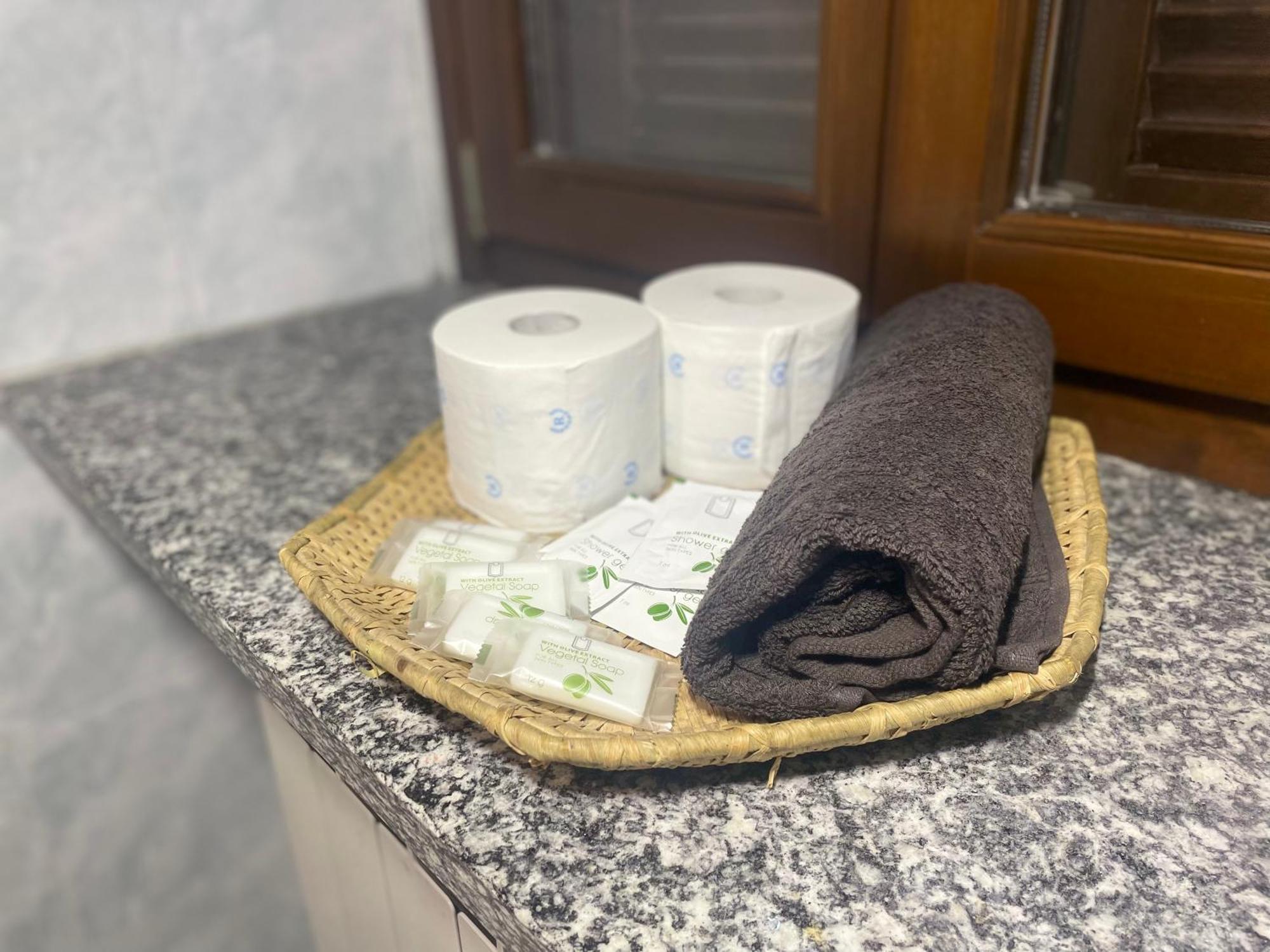 Room Malpensa - Servizio Taxi Mxp Da 20 Euro Lonate Pozzolo Εξωτερικό φωτογραφία