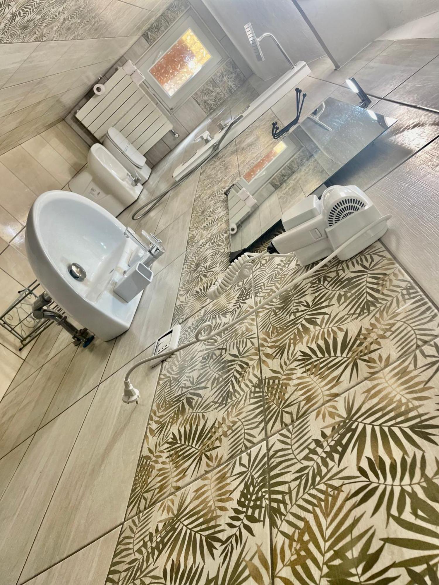 Room Malpensa - Servizio Taxi Mxp Da 20 Euro Lonate Pozzolo Εξωτερικό φωτογραφία