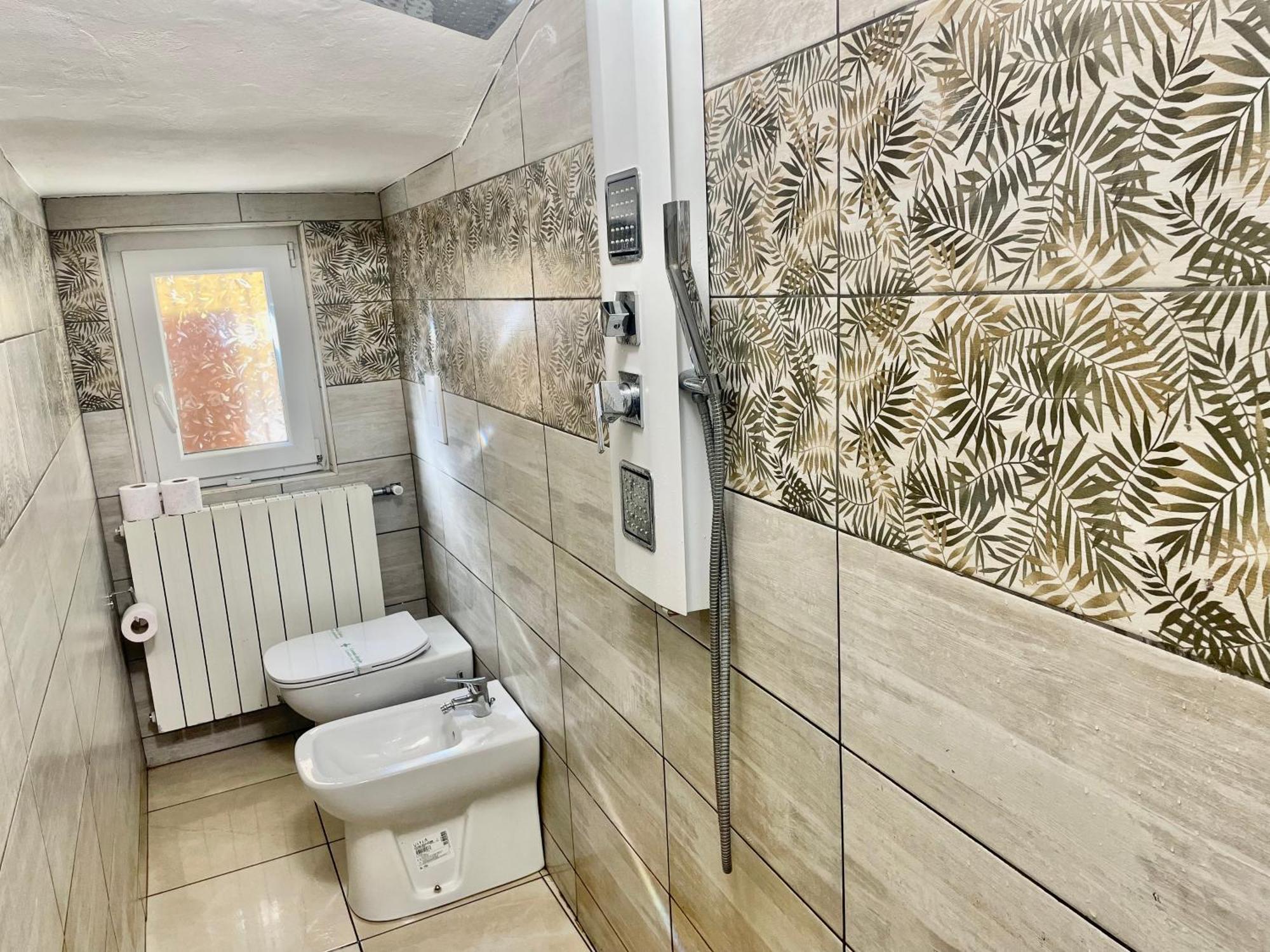Room Malpensa - Servizio Taxi Mxp Da 20 Euro Lonate Pozzolo Εξωτερικό φωτογραφία